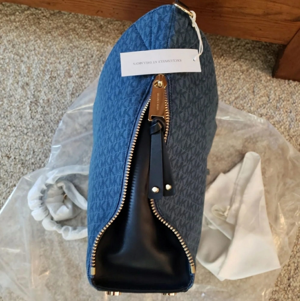 Michael Kors Devon Denim Tote,handbag NWT - Picture 4 of 7
